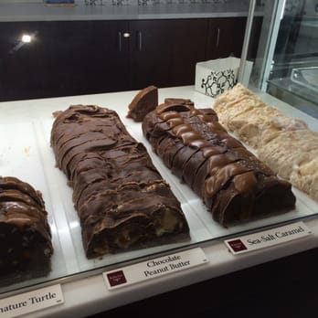 Kilwins Ice Cream - Chocolate - Fudge - Desserts Near Me - Elmhurst, Illinois Kilwins Ice Cream - Chocolate - Fudge - Desserts Near Me - Elmhurst, Illinois