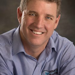 Dallas is a Registered Psychotherapist and has completed over 10,000 sessions of LENS Neurofeedback