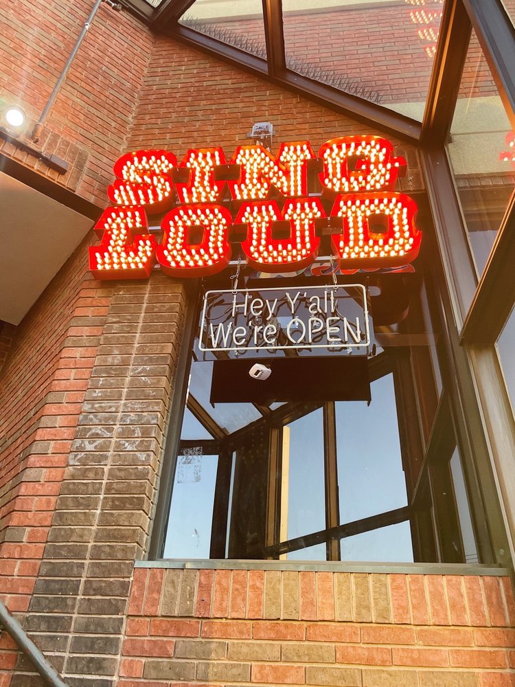 Pete's Dueling Piano Bar, Frisco Roadtrippers