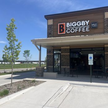 Biggby Coffee - Coffee & Tea Near Me - East Dundee, Illinois