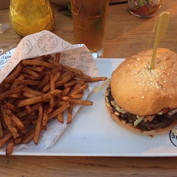 Tante Jeanne - Quite tasty and juicy, it's an experience by itself!!! - Cafes Near Me - Soorts-Hossegor, 40