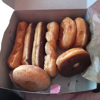 Manna Donuts - My favorite donut spot  in chino hills! Every time I've gone it's been busy and sometimes my favorite ones are gone by 9:30am. - Donuts Near Me - Chino Hills, California
