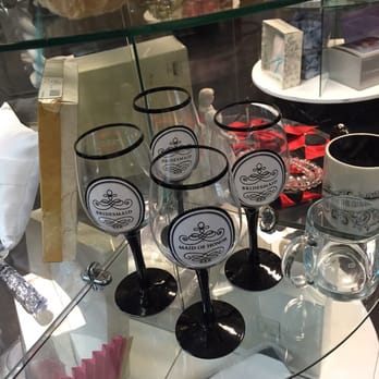 Chic Favors & Invitations - Cards & Stationery Near Me