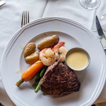 Le Mont - Casino Surf and Turf - American Near Me - Pittsburgh, Pennsylvania Le Mont - Casino Surf and Turf - American Near Me - Pittsburgh, Pennsylvania