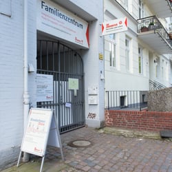 Verena von Harrach - Eingang der Praxis im Hinterhaus der Dorotheenstrasse 53 Hamburg Winterhude - Verena von Harrach - Ihre Körperdolmetscherin