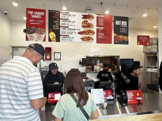 Dave's Hot Chicken by null