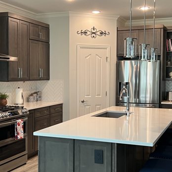 Peek's Floor - Quartz counter top. So beautiful! - Flooring Near Me - Flower Mound, Texas Peek's Floor - Quartz counter top. So beautiful! - Flooring Near Me - Flower Mound, Texas