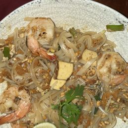 Night Market Shrimp Pad Thai (N)
