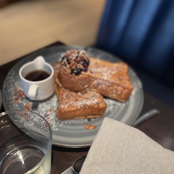 Gerrard Street Kitchen - French toast - Cocktail Bars Near Me - Washington, DC, District of Columbia Gerrard Street Kitchen - French toast - Cocktail Bars Near Me - Washington, DC, District of Columbia