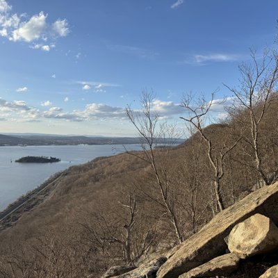 Breakneck Ridge by null