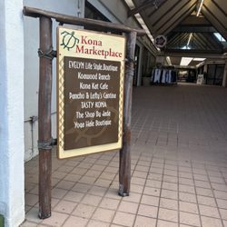 Kona Marketplace