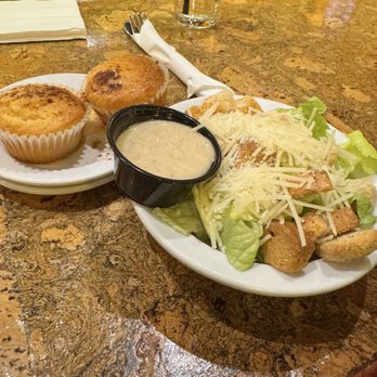 Carolina Kitchen Bar & Grill - Soul Food Near Me - Hyattsville, Maryland