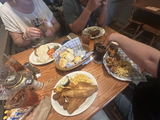 Cracker Barrel Old Country Store by null