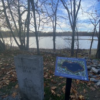 Arlington Reservoir - sign - Beaches Near Me Arlington Reservoir - sign - Beaches Near Me
