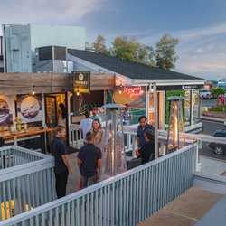 Thomas Studios - private patio / entrance
