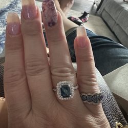 Luv Nails - Pink champagne glitter nail polish. DND gel