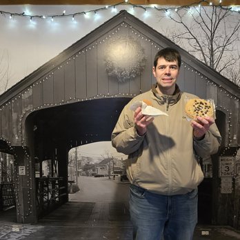 Covered Bridge Creamery - Coffee & Tea Near Me - Long Grove, Illinois