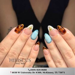 Hibiscus Nail Bar