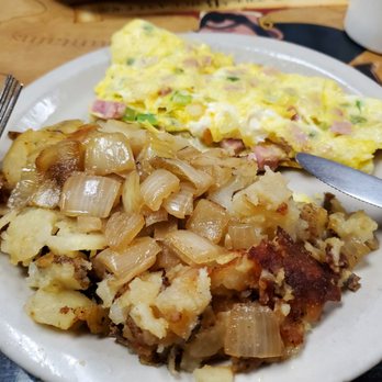 West Side Restaurant - Western omelet and potatoes with onions - New American Near Me - Milford, Delaware