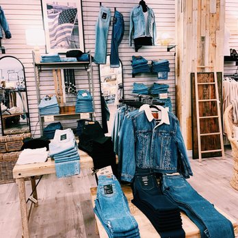 Madison's Niche - Everyone's Favorite Denim Bar - Jewelry Near Me - Garden City, New York Madison's Niche - Everyone's Favorite Denim Bar - Jewelry Near Me - Garden City, New York