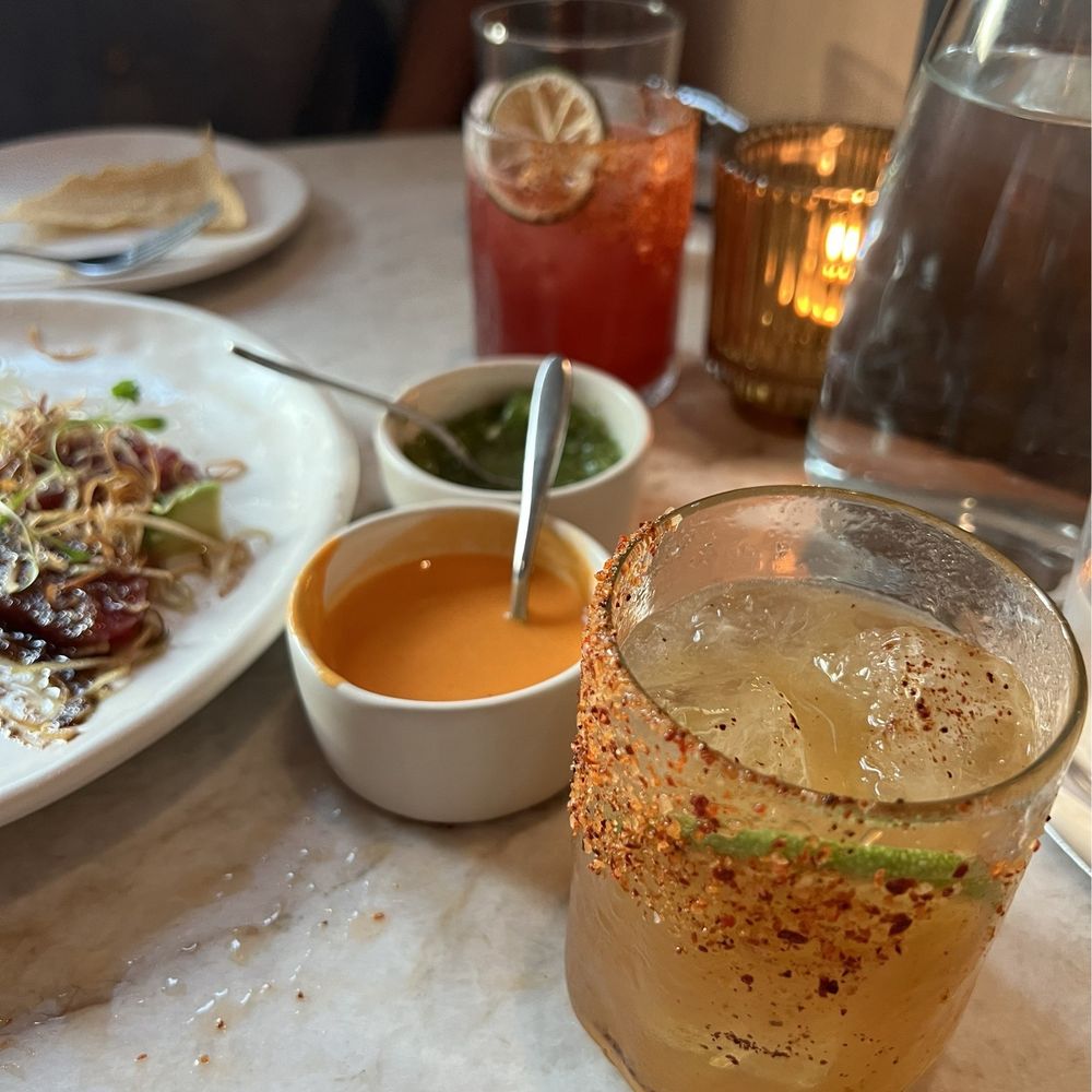Este - Tuna Tiradito, salsas, Saldito marg (closer to camera), Sombra marg (in the back) - Seafood Near Me - Austin, Texas