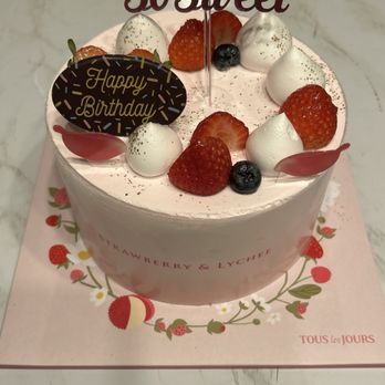 Tous Les Jours - Lychee cloud cake - Bakeries Near Me - Dublin, California