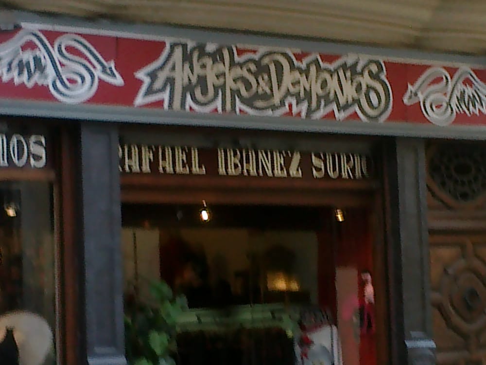 Ángeles & Demonios