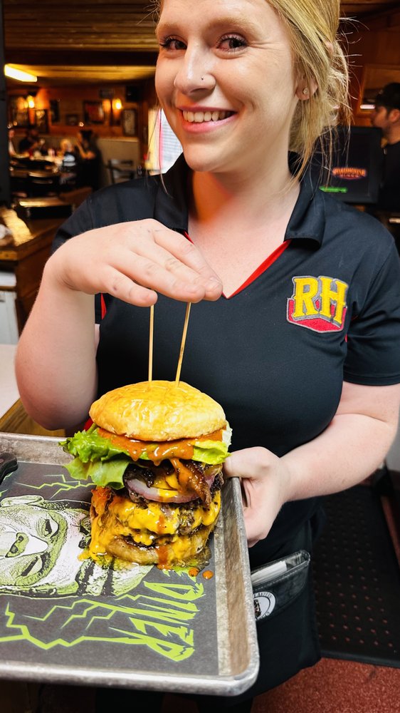 Roadhouse Diner Logo