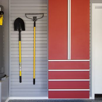 180 Closet Design - Slat Wall & Full Length Aluminum Handles - Cabinetry Near Me - Burke, Virginia 180 Closet Design - Slat Wall & Full Length Aluminum Handles - Cabinetry Near Me - Burke, Virginia