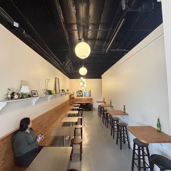 Lemon Bar - Inside seating - Bakeries Near Me - Temecula, California