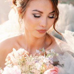 Angela Grace Jarman Makeup Artistry - Bridal Makeup Angela Grace Makeup Photographer @shelby Florist: @casadefloresdesign Hair: @katymobilestudio Jeanette