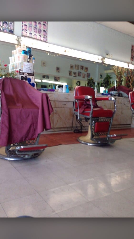 TOP HAT ONTARIO BARBER & BEAUTY SHOP Updated May 2024 11 Reviews