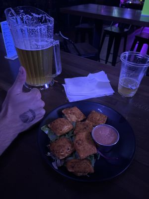 Cali's Sports Bar & Kitchen by null