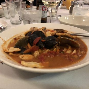 Ruby's Oyster Bar & Bistro - Cioppino! - Seafood Near Me - Rye, New York