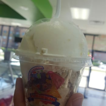 La Michoacana Premium - bananas and coconut - Desserts Near Me - Des Plaines, Illinois La Michoacana Premium - bananas and coconut - Desserts Near Me - Des Plaines, Illinois