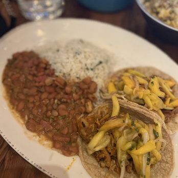 Texan Taco Bar - Chicken Tacos - Tacos Near Me - Chicago, Illinois