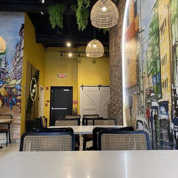 Food Street - Inside - Halal Near Me - Columbus, Ohio