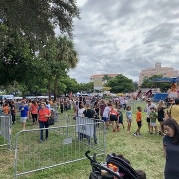 Boca Pumpkin Patch Festival - Lines everywhere, but pretty orderly. - Festivals Near Me - Boca Raton, Florida Boca Pumpkin Patch Festival - Lines everywhere, but pretty orderly. - Festivals Near Me - Boca Raton, Florida