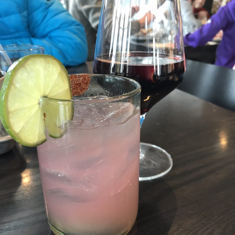 The Grocer's Table - Cafes Near Me - Wayzata, Minnesota