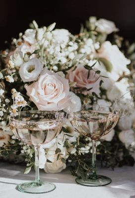 The Stem Bar: Custom Florals & Events by null