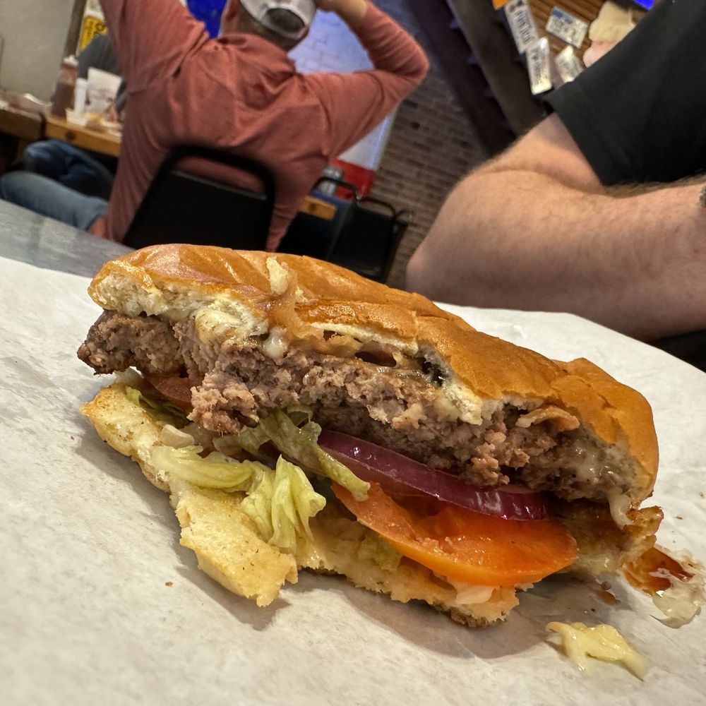 Grumps Burgers - BBQ Bacon Cheeseburger - Burgers Near Me - Burleson, Texas