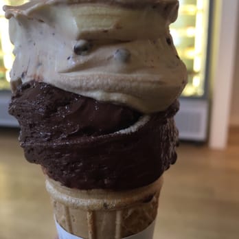 La Romana - Biscotti and Dark Chocolate - Ice Cream & Frozen Yogurt Near Me - Rome, RM La Romana - Biscotti and Dark Chocolate - Ice Cream & Frozen Yogurt Near Me - Rome, RM