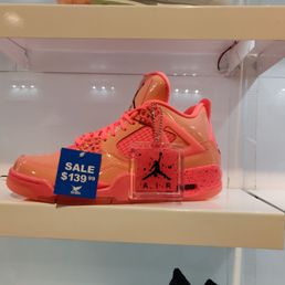 Hot Punch Retro 4 Jordan's Hot Punch Retro 4 Jordan's