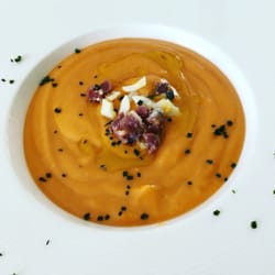 Garnacha - First Course: Salmorejo (tomato and bread purée), garnished with Iberian jamón.