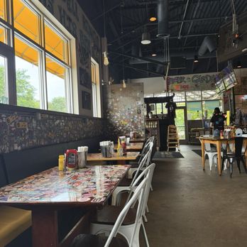 Hot Chip Burger Bar - Burgers Near Me - Rochester, Minnesota Hot Chip Burger Bar - Burgers Near Me - Rochester, Minnesota