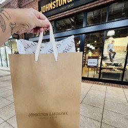 Johnston & Murphy - Storefront