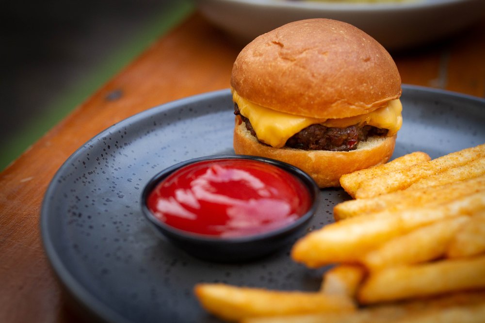 BRISBANE BREWING CO. WEST END Updated August 2024 76 Photos & 14