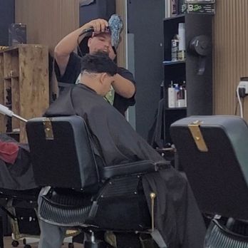 Babylon Barbershop - Blow drying - Barbers Near Me - Anaheim, California