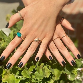 Jata's Hair Design - Hair Salons Near Me - Indianapolis, Indiana Jata's Hair Design - Hair Salons Near Me - Indianapolis, Indiana