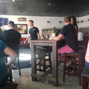 Sips Wine Bar - Wine Bars Near Me - Safety  Harbor, Florida